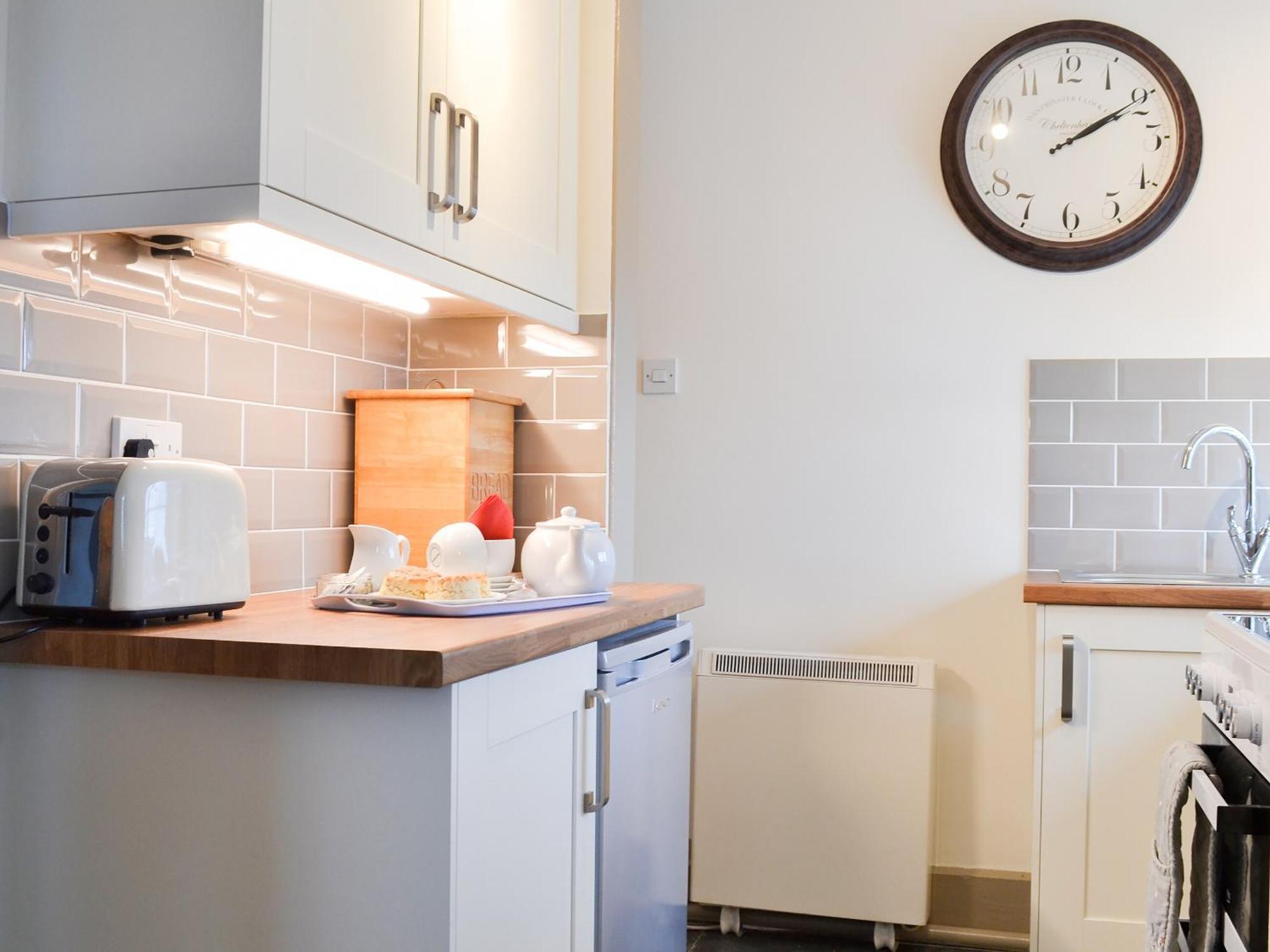 St Cadoc Cottage Saint Merryn Екстериор снимка